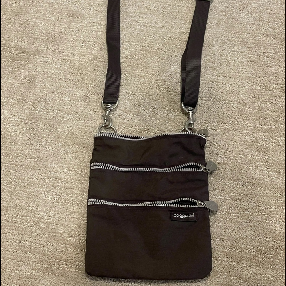 Baggallini bag